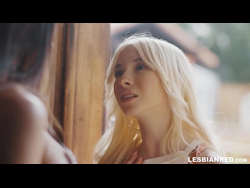 ❤️ Dekle pride domov čez nekaj mesecev in na koncu poje pičko svoje mačehe ️ Anal video na sl.hentaidude.ru ﹏